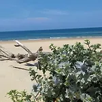 Bright House Between Ocean And Golf * موليات-إي-ما